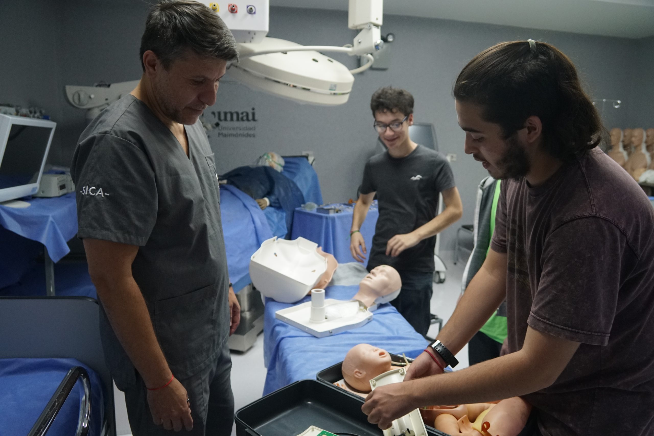 Argentinian students working on the Resubay project.