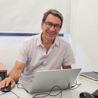 Daniel Levy headshot